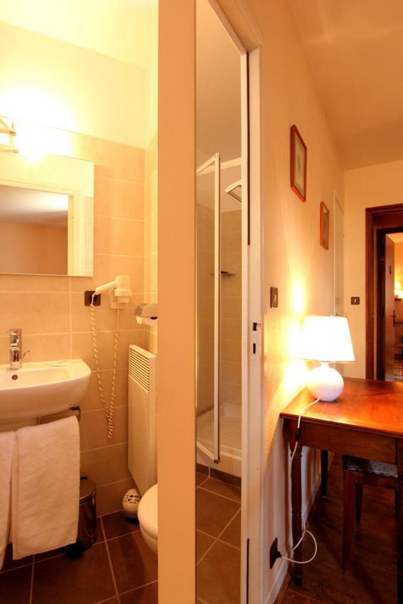 L'Auberge Du Sombral Saint-Cirq-Lapopie Buitenkant foto